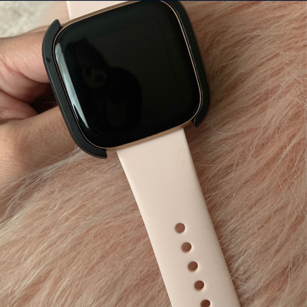 Fitbit versa 2 - Picture 4 of 6